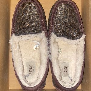 135. UGG size 7 women Rylee Glitter Brown Leopard Print Moccasin Slippers